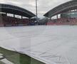 Așa își protejează investiția de două milioane de euro » Imagini exclusive cu cel mai nou teren din Superliga