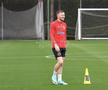 „Ce faci, mă, i-ai dat-o lui Yuri?” » Antrenament pe două anotimpuri: FCSB a ieșit „la joacă” în Antalya. Noua achiziție a captat toate privirile