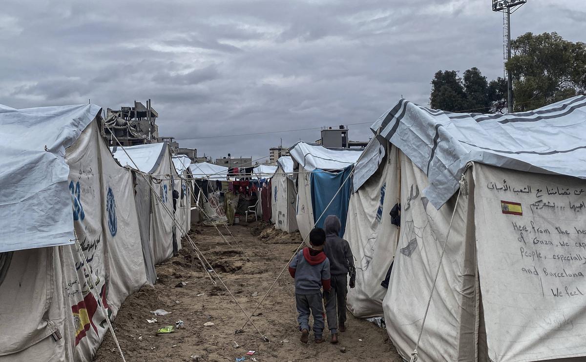 Cel mai vechi stadion din Fâșia Gaza este acum tabără de refugiați palestinieni » Arena a fost transformată în centru de detenție, apoi demolată de israelieni