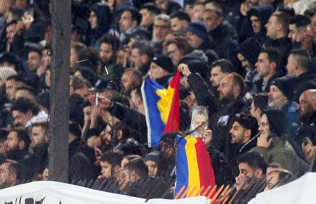 Măștile cu Răzvan Lucescu și steagurile „tricolore” n-au ajutat-o pe PAOK » Eliminare dramatică din Cupa Greciei: gol decisiv în minutul 107