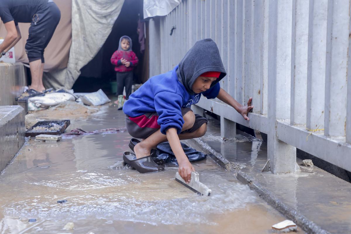 Cel mai vechi stadion din Fâșia Gaza este acum tabără de refugiați palestinieni » Arena a fost transformată în centru de detenție, apoi demolată de israelieni