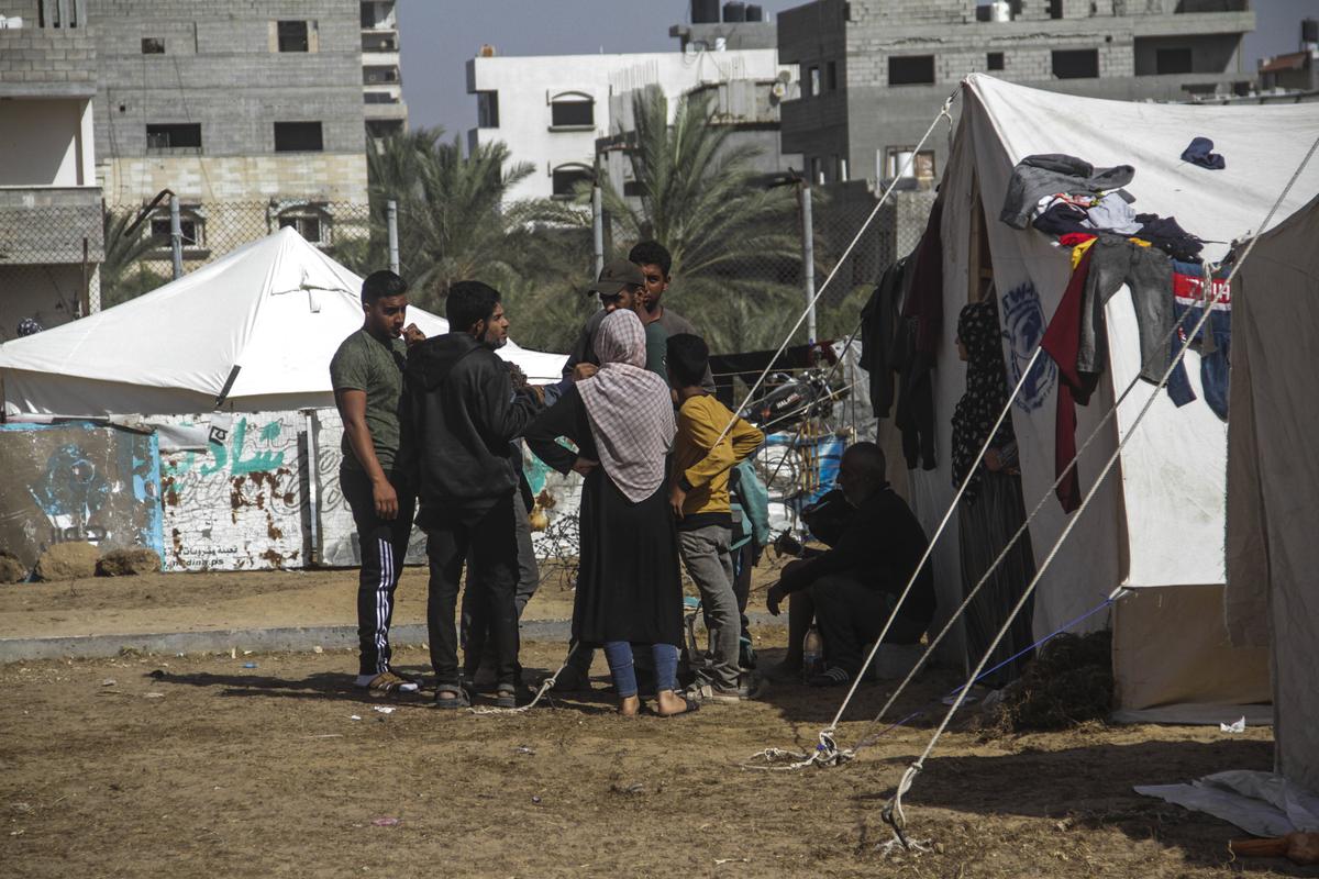 Cel mai vechi stadion din Fâșia Gaza este acum tabără de refugiați palestinieni » Arena a fost transformată în centru de detenție, apoi demolată de israelieni