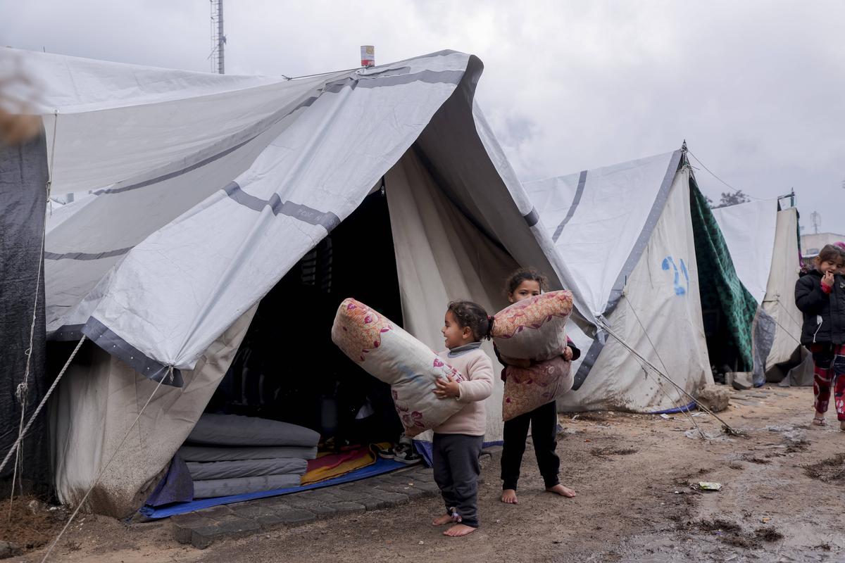 Cel mai vechi stadion din Fâșia Gaza este acum tabără de refugiați palestinieni » Arena a fost transformată în centru de detenție, apoi demolată de israelieni