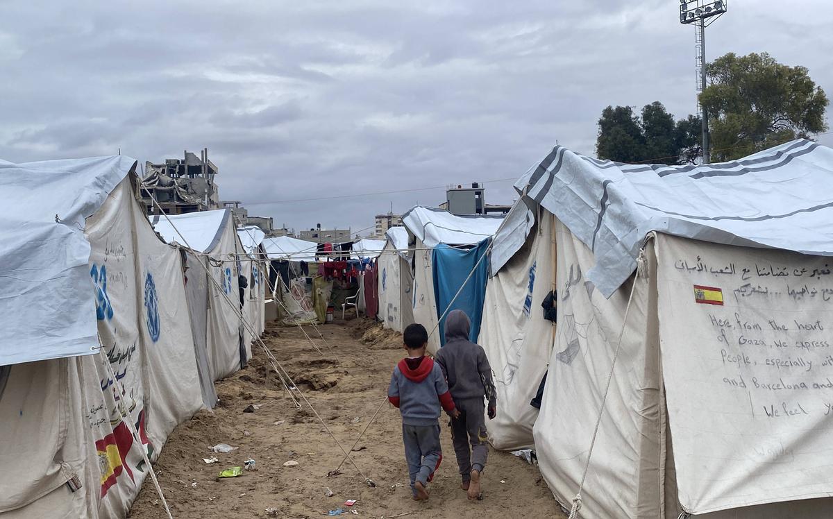 Stadionul „Yarmouk” din Fâșia Gaza, transformat într-un centru de refugiați