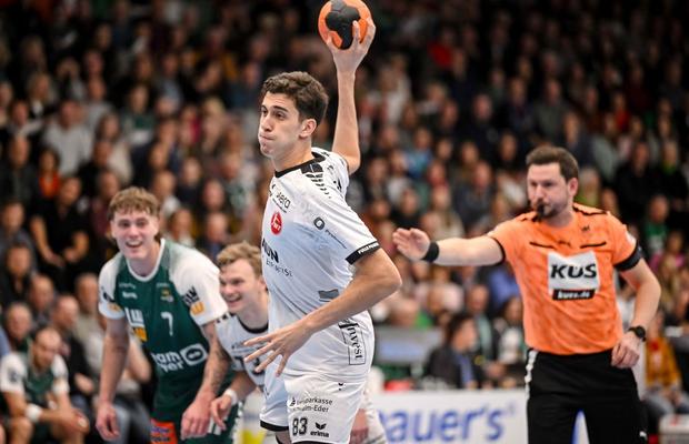 Fiul managerului de la Dinamo are 20 de ani și a fost convocat în premieră la naționala Spaniei