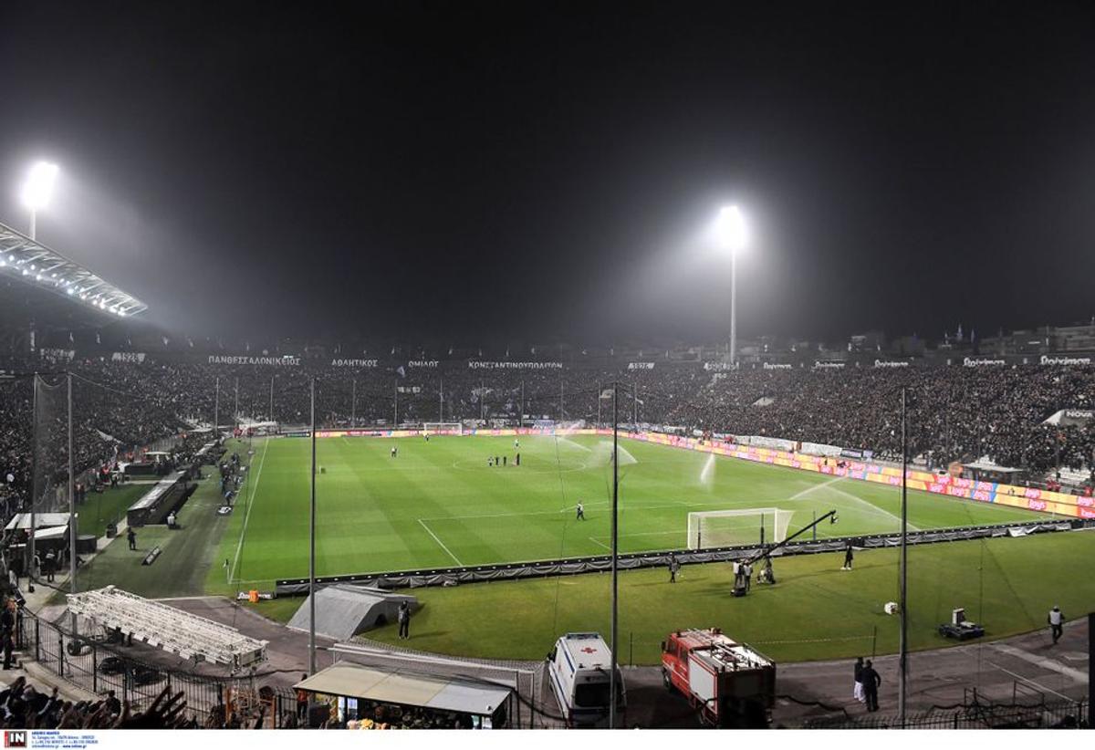 Măștile cu Răzvan Lucescu și steagurile „tricolore” n-au ajutat-o pe PAOK » Eliminare dramatică din Cupa Greciei: gol decisiv în minutul 107
