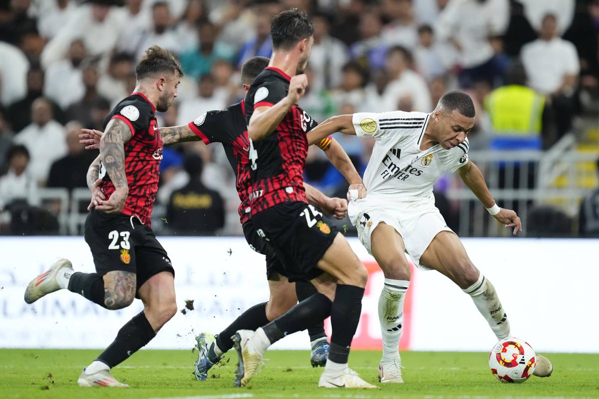 Real Madrid - Barcelona în finala Supercupei Spaniei! Campioana s-a dezlănțuit în prelungiri cu Mallorca