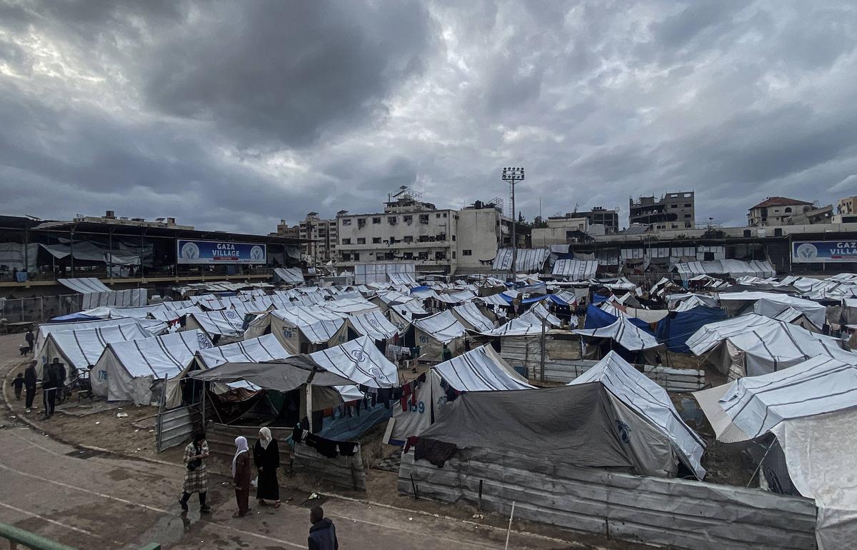 Cel mai vechi stadion din Fâșia Gaza este acum tabără de refugiați palestinieni » Arena a fost transformată în centru de detenție, apoi demolată de israelieni