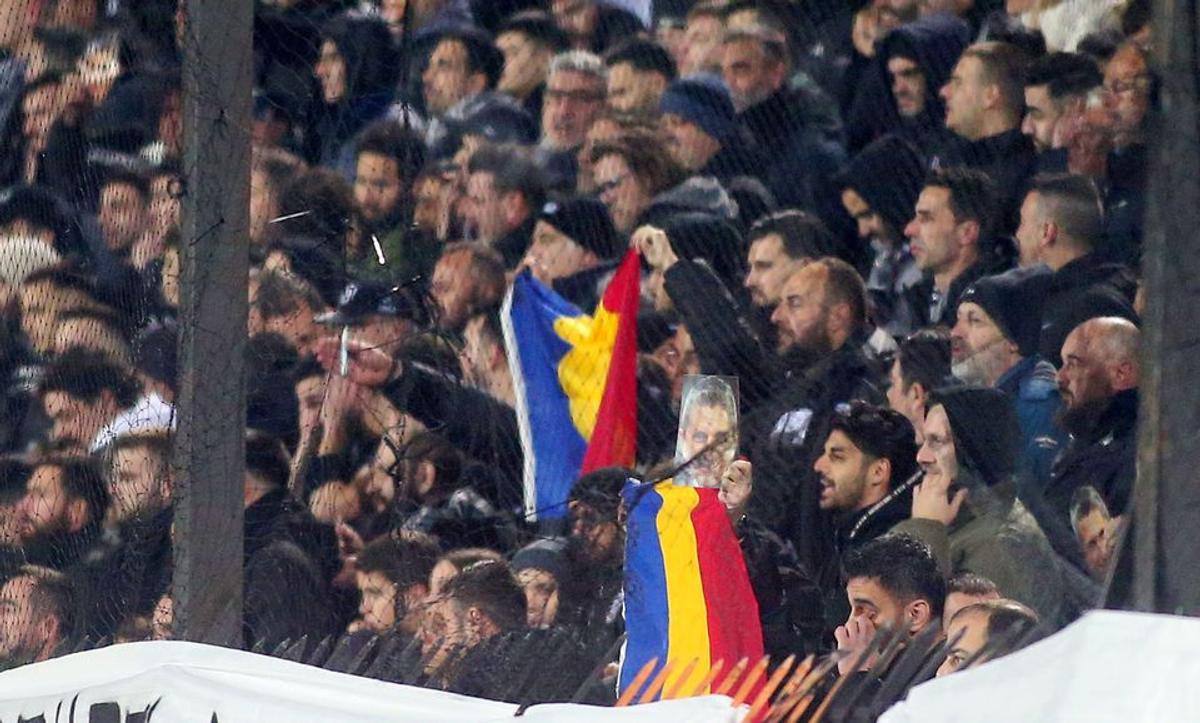 Măștile cu Răzvan Lucescu și steagurile „tricolore” n-au ajutat-o pe PAOK » Eliminare dramatică din Cupa Greciei: gol decisiv în minutul 107