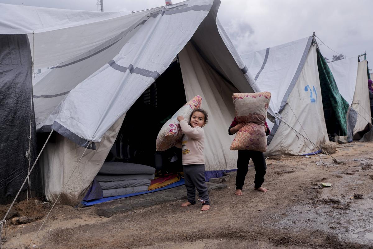 Cel mai vechi stadion din Fâșia Gaza este acum tabără de refugiați palestinieni » Arena a fost transformată în centru de detenție, apoi demolată de israelieni