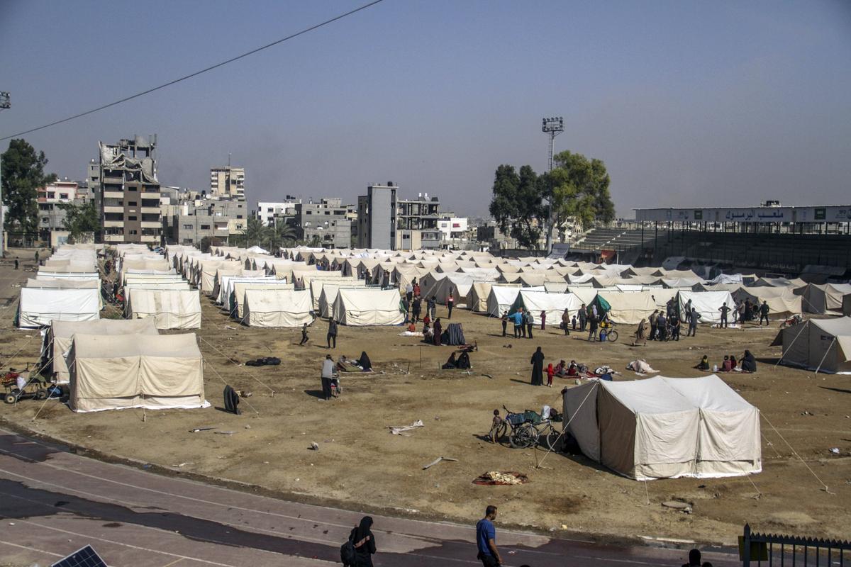 Stadionul „Yarmouk” din Fâșia Gaza, transformat într-un centru de refugiați