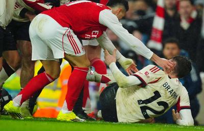 Scandal cu Gabriel Martinelli pe „Emirates” » Gary Neville: „O rușine!”