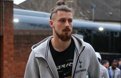 Radu Drăgușin a fost introdus un singur minut în Burnley - Spurs, dar este sfătuit să rămână la Londra » Argumentul invocat de fostul internațional român