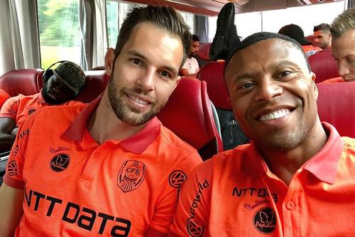 Jesus Fernandez (stânga), alături de Julio Baptista. Foto: Instagram