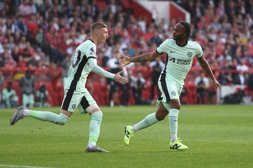 Raheem Sterling (stângă) și Cole Palmer (dreapta) / Imago Images