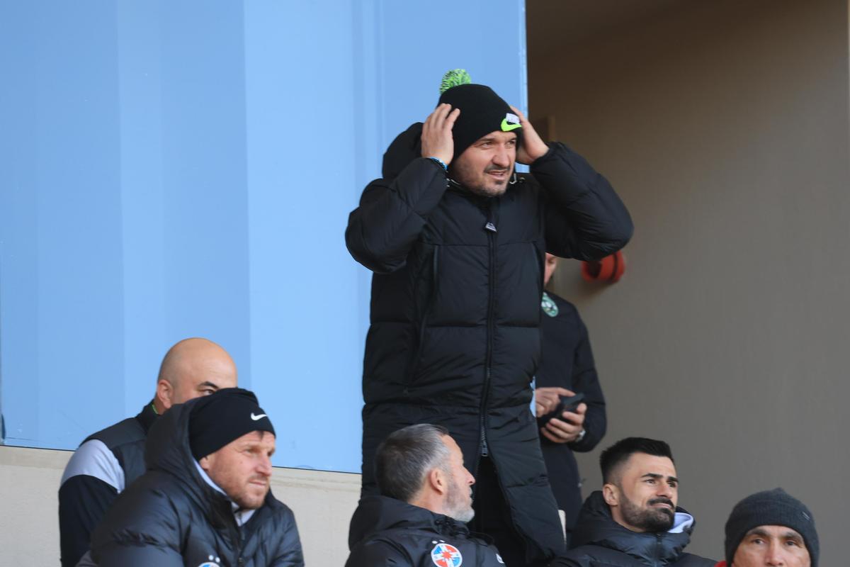 Apariție inedită la amicalul dintre FCSB și Beșiktaș » Fostul fotbalist român al anului a venit să-i urmărească pe roș-albaștri