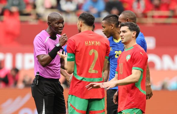 Controversă la Cupa Africii » Arbitri schimbați înainte de meci