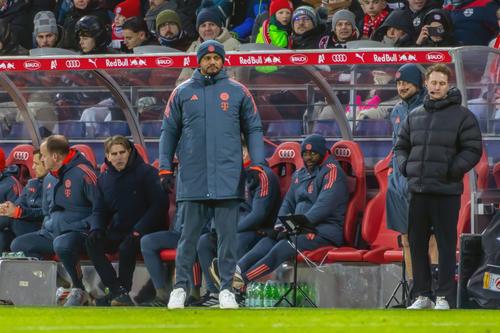 Vincent Kompany și ajutoarele sale la Bayern / Foto: Imago