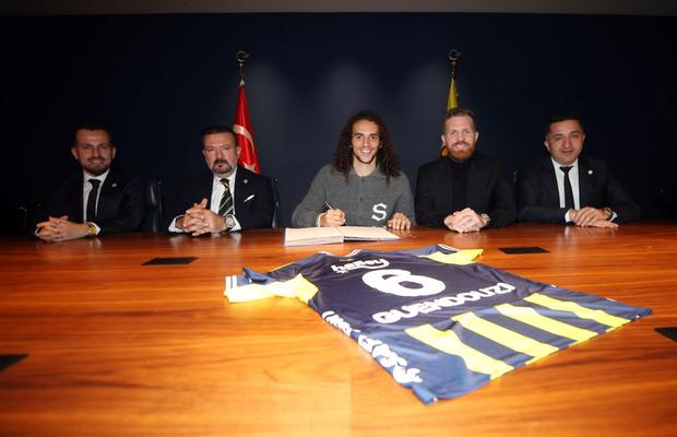 De unde au turcii bani să atragă vedete cu salarii uriașe » Galatasaray și Fenerbahce, datorii de peste 1 miliard €