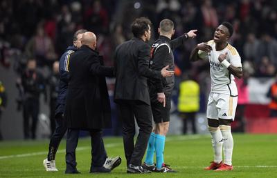 Xabi Alonso îl arată cu degetul pe Simeone: „Nu se face așa ceva!” » Vinicius: „Ai mai pierdut un eliminatoriu”