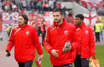 „Mi-a murit în brațe după antrenament!” » Mărturia dureroasă a fotbalistului sârb despre coechipierul care îi era naș