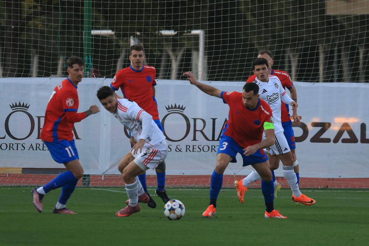 FCSB - Beșiktaș 1-2 » Campioana, învinsă în singurul amical din Antalya! A avut 1-0, dar a pierdut după două greșeli în defensivă