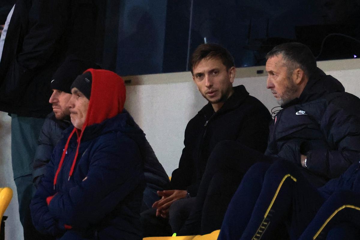 Cine este personajul misterios alături de care a apărut Mihai Stoica în timpul amicalului FCSB - Beșiktaș // foto: Ionuț Iordache (GSP)