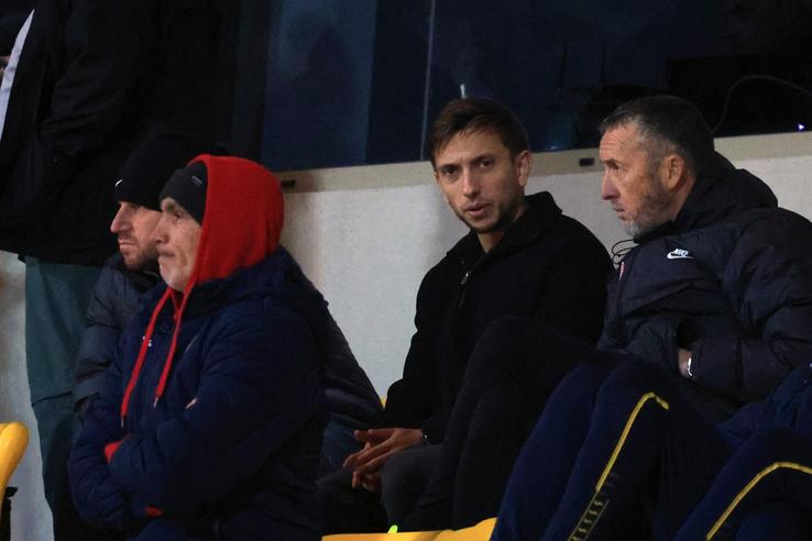 Cine este personajul misterios alături de care a apărut Mihai Stoica în timpul amicalului FCSB - Beșiktaș // foto: Ionuț Iordache (GSP)