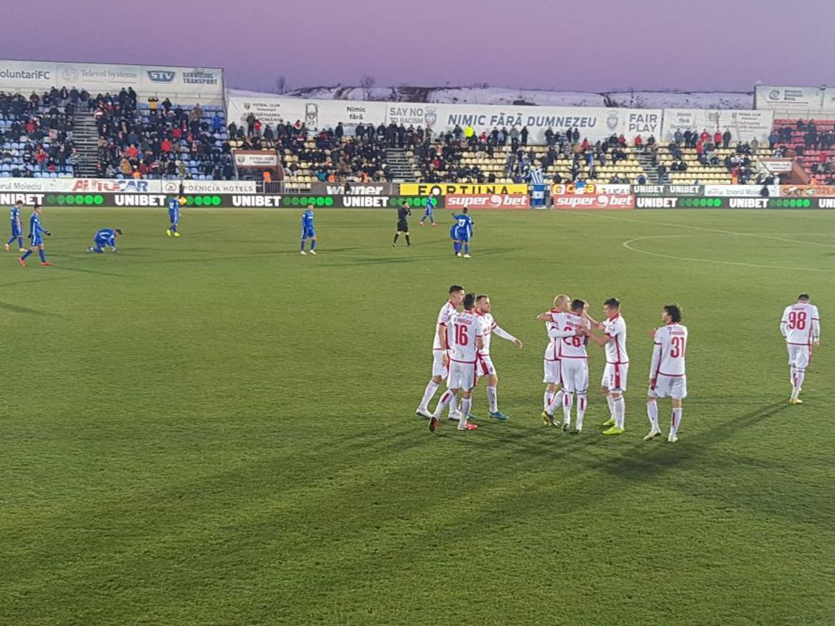 DINAMO // NOTE GSP: Dezastru în defensiva lui Dinamo » Lukas Skovajsa și Mihai Popescu, cei mai slabi de pe teren!