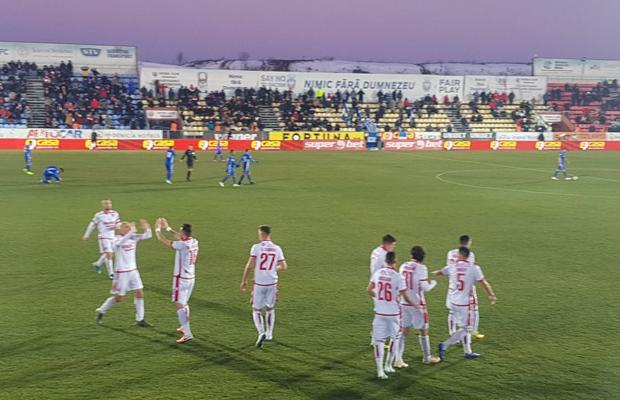 FC VOLUNTARI - DINAMO 2-1 // 3 momente care nu s-au văzut la TV » „Sărăciilor, ați făcut și voi rost de bani?”