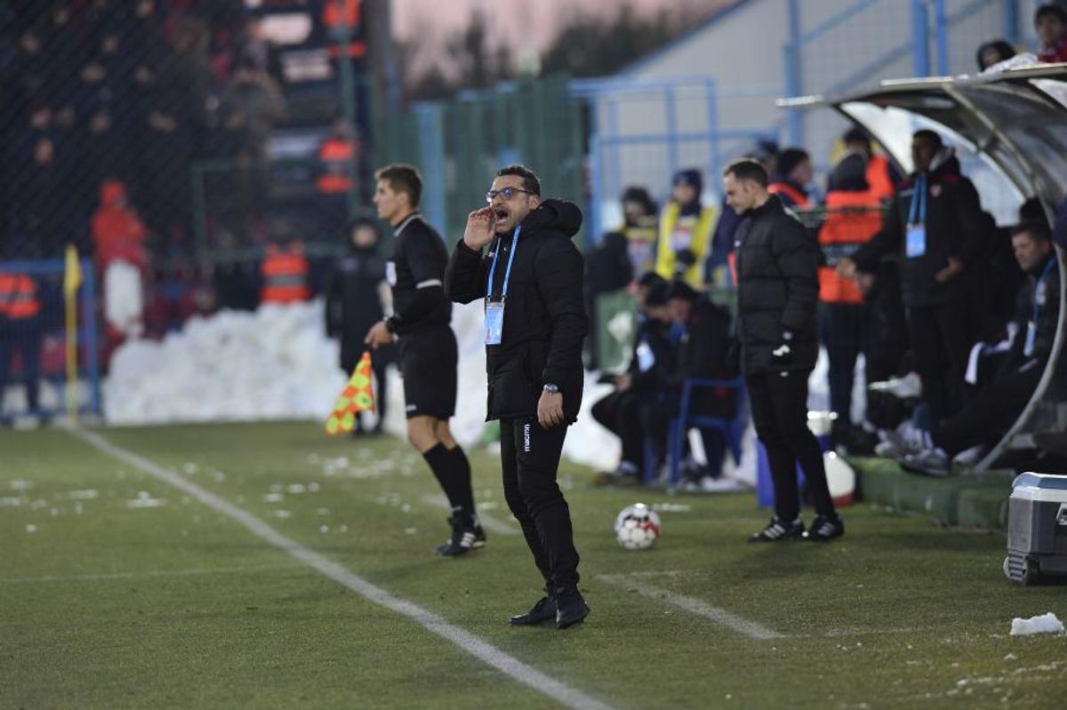 FC VOLUNTARI - DINAMO 2-1