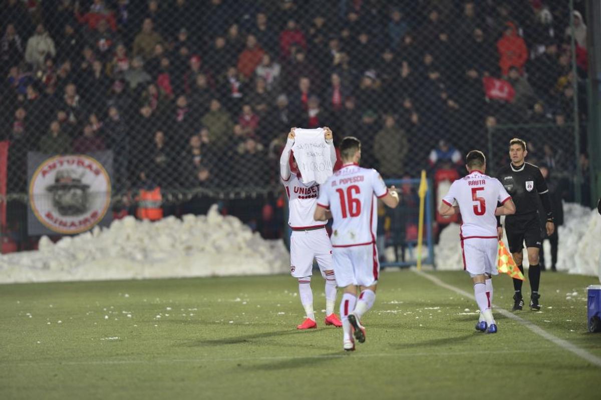 DINAMO // NOTE GSP: Dezastru în defensiva lui Dinamo » Lukas Skovajsa și Mihai Popescu, cei mai slabi de pe teren!
