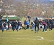 FOTO Măcel la un amical: ungurii și croații au intrat pe teren cu bâtele și s-au luat la bătaie
