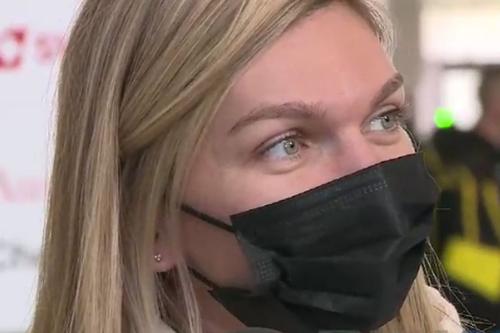 Simona Halep, în aeroport // foto: captură DigiSport