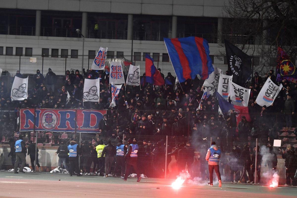 Dinamo și FCSB, amendate de Comisia de Disciplină » Roș-albaștrii au primit amenda maximă și riscă noi sancțiuni!