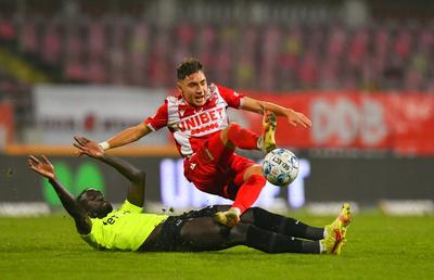 Insolvență, faliment, colaps! » Cu mai mulți bani, Dinamo și alte 11 echipe din Liga 1 s-au scufundat în datorii