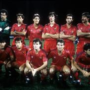 Echipa Barcelonei din 1986: Rândul de sus (de la stânga la dreapta): Andoni Zubizarreta, Gerardo Miranda, Gary Lineker, Jose Moratalla, Julio Alberto, Bernardo Miguel Migueli; Rândul de jos: Jose Francisco Carrasco, Munoz Victor, Mark Hughes, Roberto Fernandez și Marcos Alonso. Foto: Imago Images