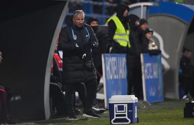 Dan Petrescu nu se gândește la „dubla” cu Lazio din Conference League: „Nici nu mă uit la meciurile lor”