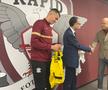 Cristian Ignat a primit tricoul lui Youssoufa Moukoko de la Peer Gebauer, ambasadorul Germaniei în România