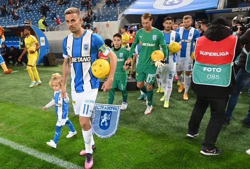 Mihai Rotaru, finanțatorul celor de la CS Universitatea Craiova, a dezvăluit că Giedrius Arlauskis (35 de ani) a reziliat astăzi contract cu gruparea din Bănie.