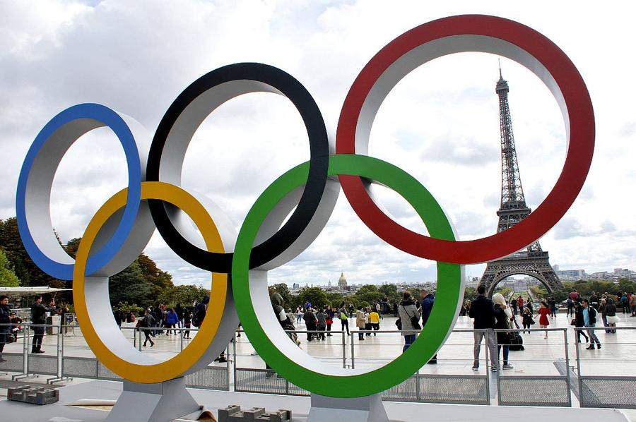 „Sunt mai multe probleme” » Antrenorul român stabilit la Paris dezvăluie pentru GSP ce bătăi de cap au francezii, cu 6 luni înaintea Jocurilor Olimpice: „Mi-e teamă de atentate teroriste”