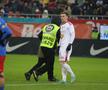 Un copil a intrat pe teren la meciul dintre FCSB și Sepsi
