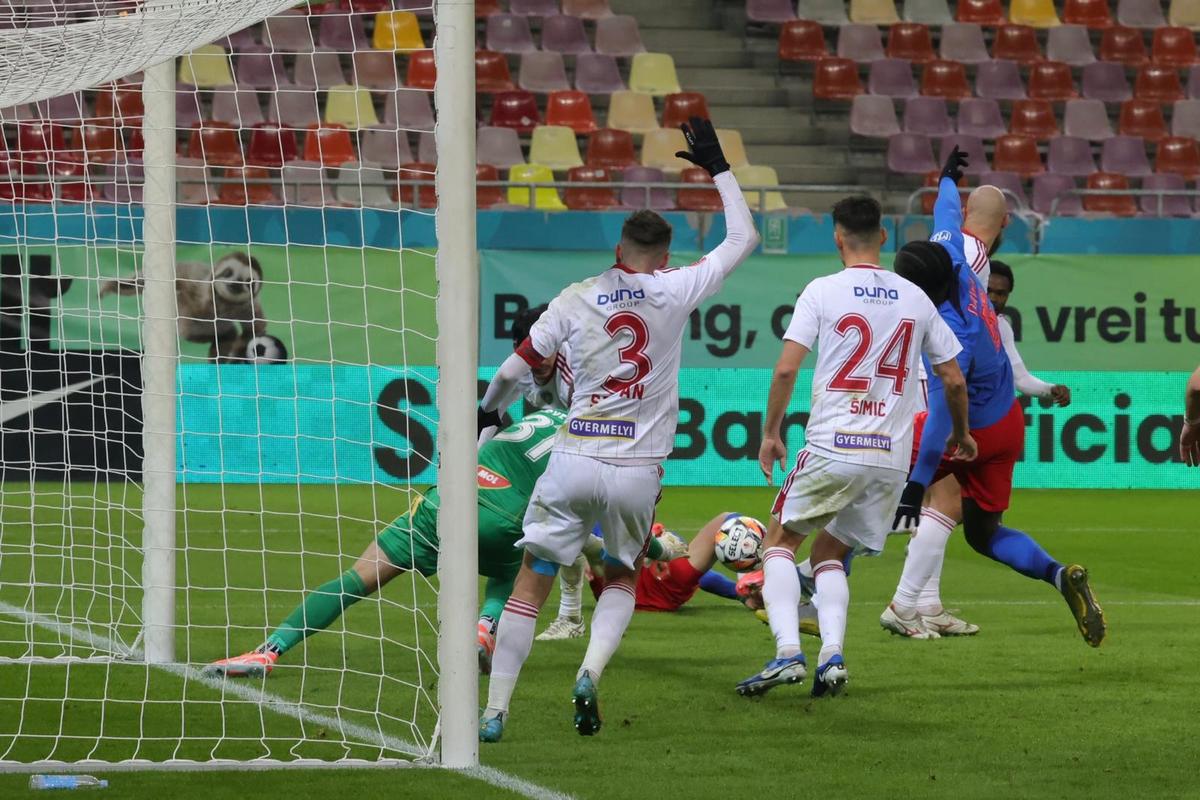 Gigi Becali, după lecția de fotbal predată de FCSB: „Sunt de 25 de ani în fotbal, abia acum am învățat și eu ceva” + De ce l-a scos pe Gheorghiță la pauză