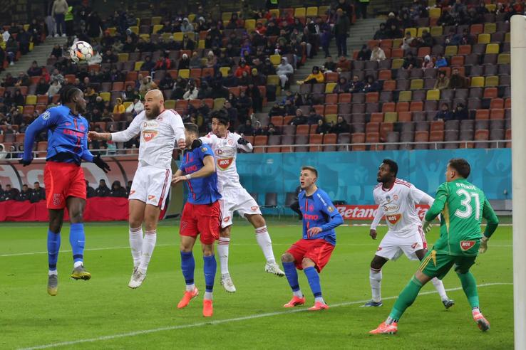 Imagini surprinse în FCSB - Sepsi // foto: Ionuț Iordache
