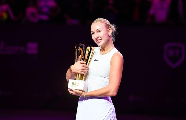 „Cine nu riscă nu bea șampanie” » Cum a reușit Anastasia Potapova să revină după setul pierdut și să câștige Transylvania Open