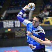 Cristina Neagu în acțiune FOTO Cristi Preda