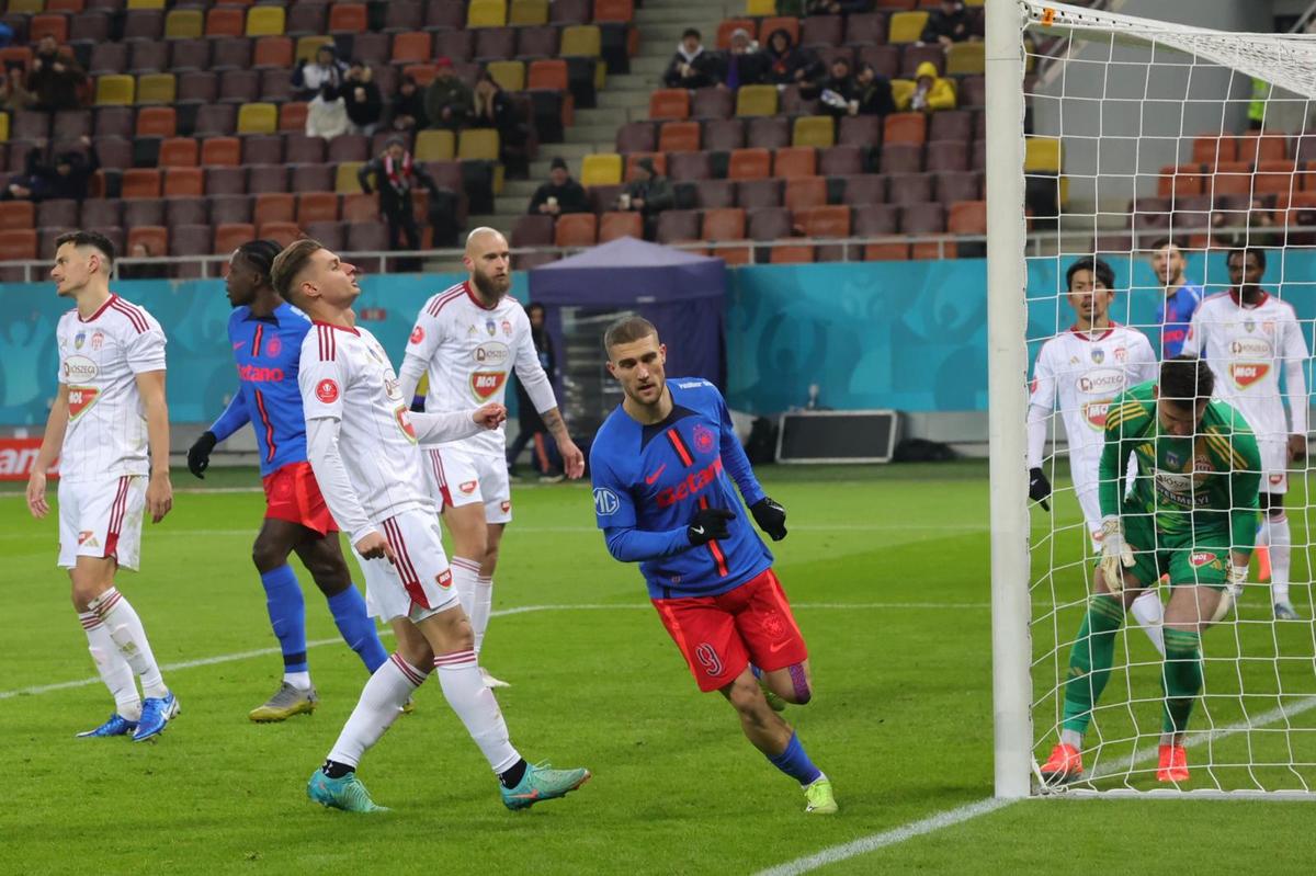 Gigi Becali, după lecția de fotbal predată de FCSB: „Sunt de 25 de ani în fotbal, abia acum am învățat și eu ceva” + De ce l-a scos pe Gheorghiță la pauză