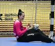 Gabriela Moreschi  a avut un procentaj de 20 la sută în partida dintre CSm București și HC Podravka FOTO Cristi Preda