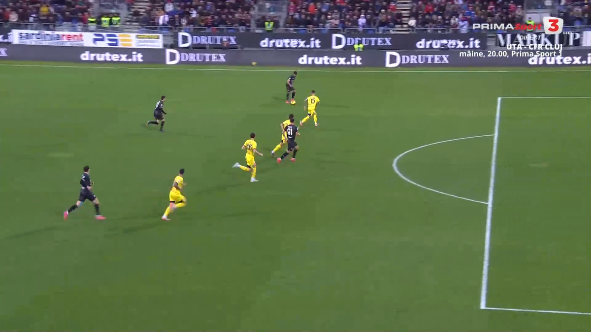 Notele primite de Florinel Coman în Italia, pentru debutul cu supergol în Cagliari - Parma: „Stadionul l-a răsfățat în restul meciului”