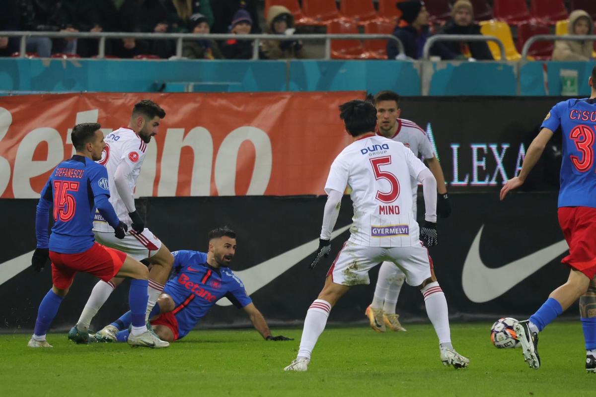 Gigi Becali, după lecția de fotbal predată de FCSB: „Sunt de 25 de ani în fotbal, abia acum am învățat și eu ceva” + De ce l-a scos pe Gheorghiță la pauză